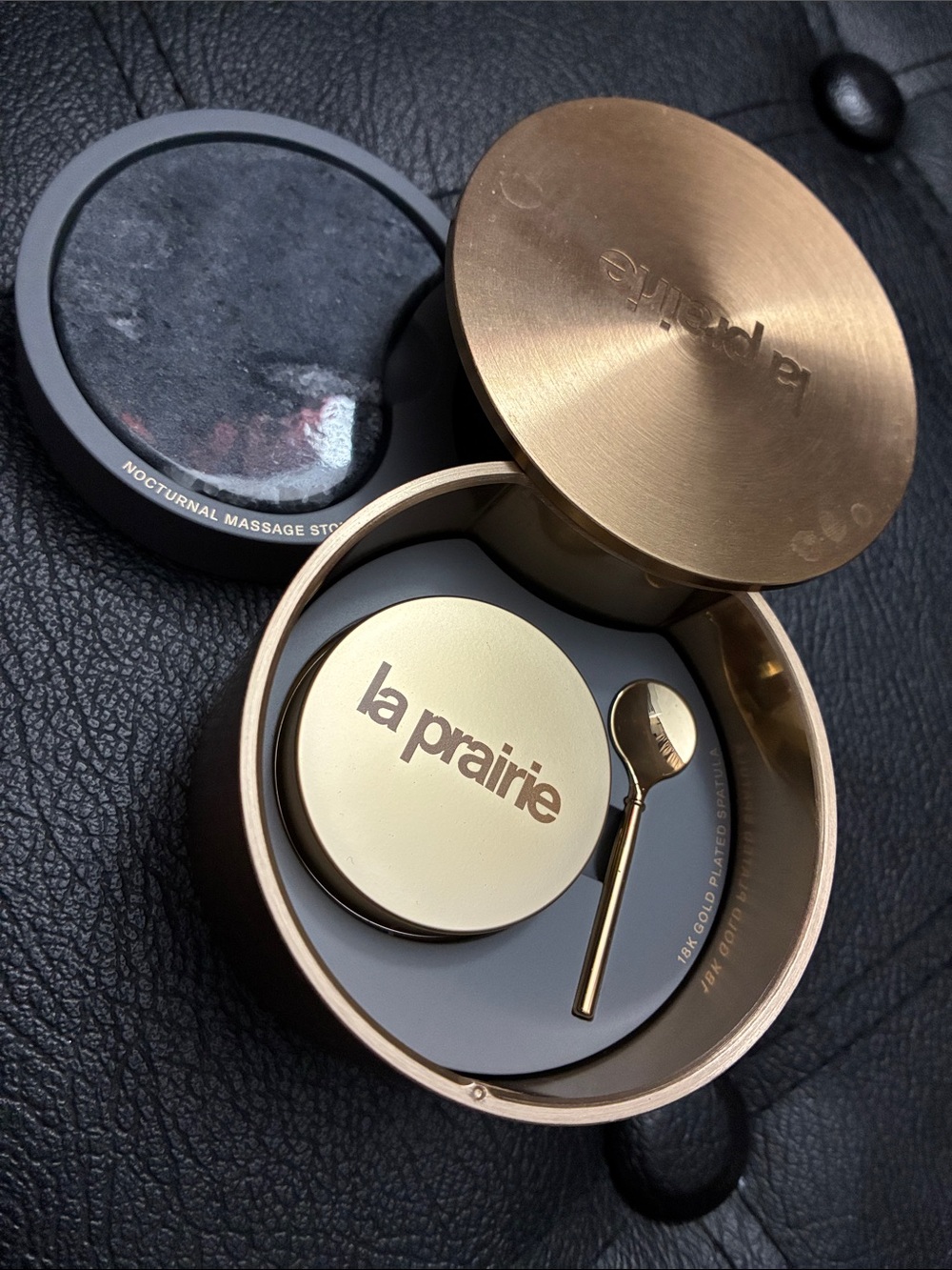 La Prairie Gold Night Eye Cream with Gold Spoon